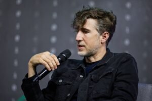 Signal Creator Helps Meta Make AI Chats Private