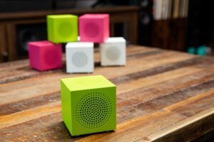 Ikea's $10 Speakers Beat Expensive Sonos in Living Room Test