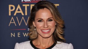 Trump Picks Fox News Doctor as America's Top Health Official