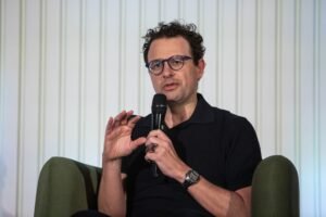 ChatGPT Rival Anthropic Moves Hundreds of Jobs to London