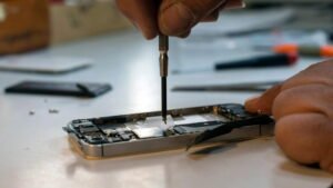 Apple and Others Fail to Kill Colorado's Repair Law