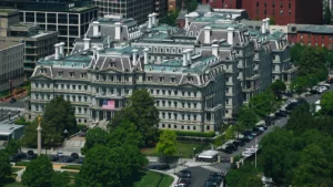 Trump Wants to Paint Historic White House Building White