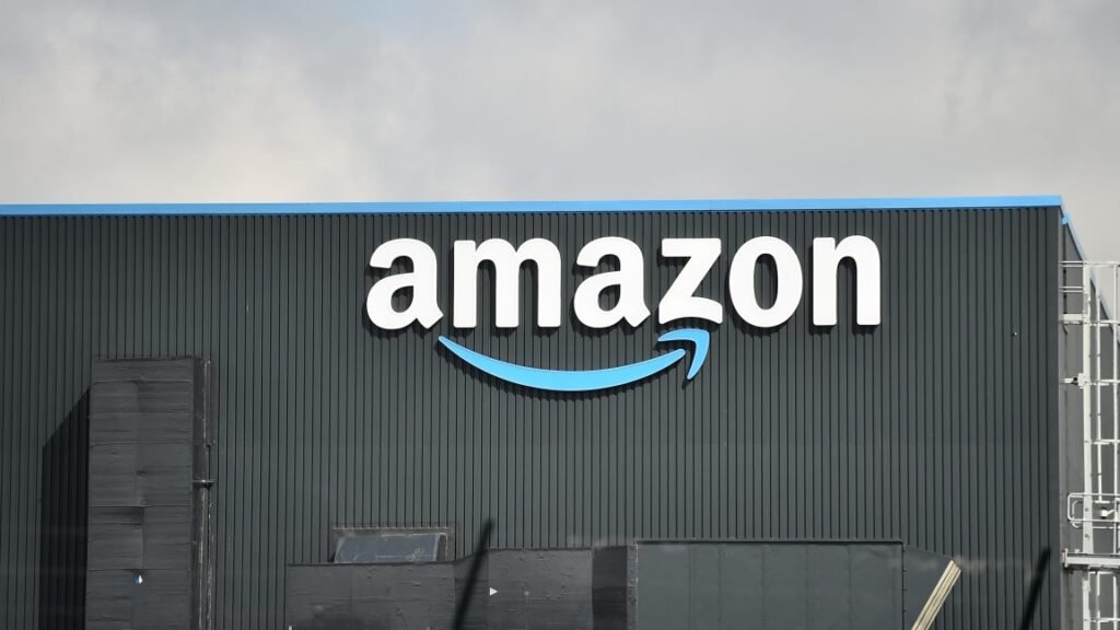 Amazon Workers Game AI System to Hit Company Quotas